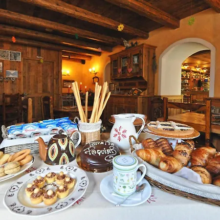 Alojamento de Acomodação e Pequeno-almoço L'ancien Paquier D'hotes 4*
