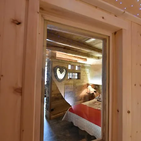 L'ancien Paquier D'hotes Couette-café Valtournenche