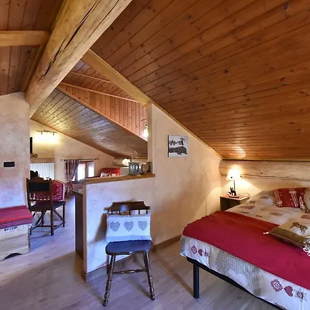 L'ancien Paquier D'hotes Couette-café Valtournenche