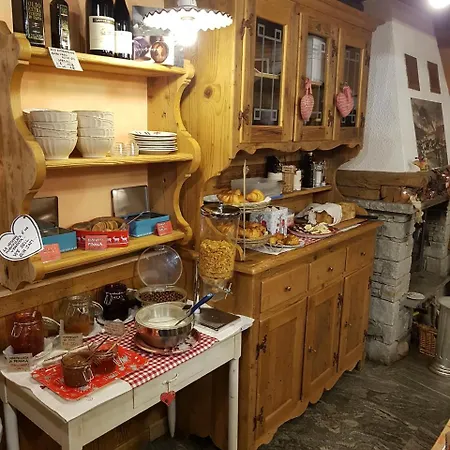L'ancien Paquier D'hotes Bed & Breakfast Valtournenche